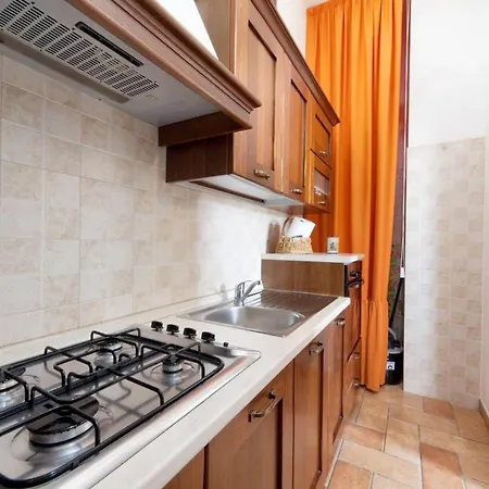 Apartment Charming Poolside Rilievo