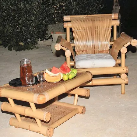 Charming Poolside *